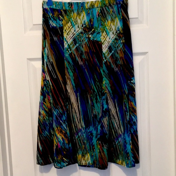 Beautiful and colourful midi flair XL Spense skirt. - Picture 1 of 6